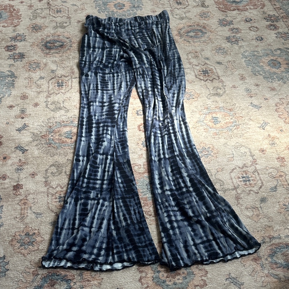 Topshop Navy & Gray Tie-Dye Velvet Flare Pants